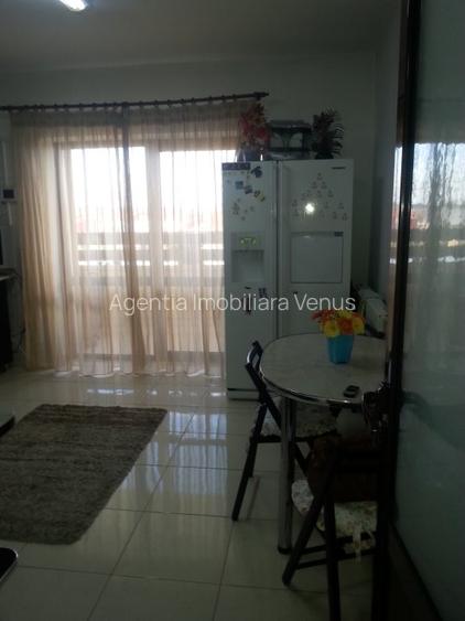 Cladire complet amenajata in oras - 6