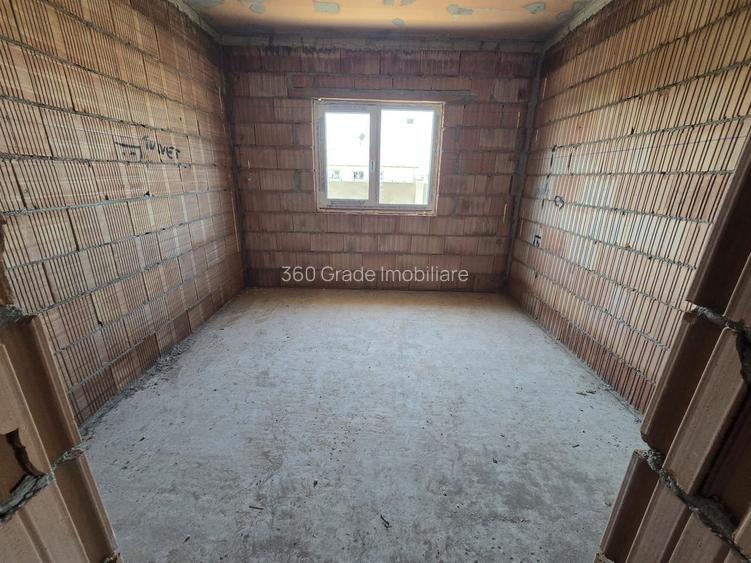 Duplex despartit prin cam. tehnica /  Toate utilitatile - 17