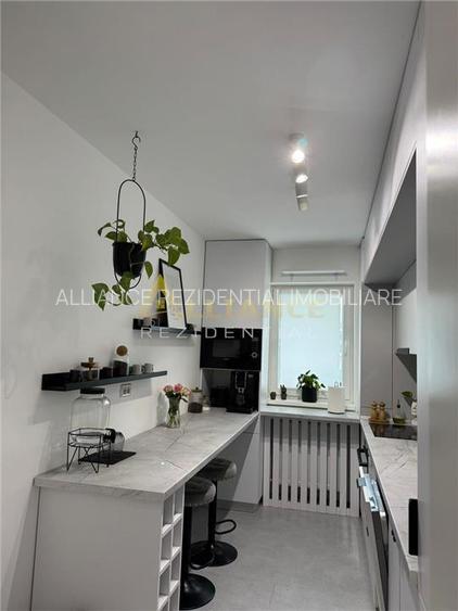 Apartament 2 camere decomandat de vanzare 58 mp  etaj 5/6  mobilat si utilat / p - 8
