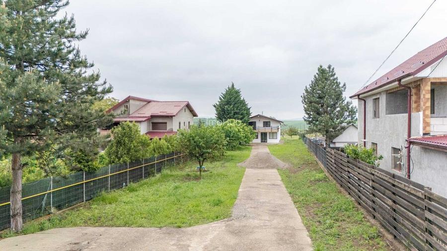 Vila in Valea Ursului Miroslava, Teren generos de 1495mp - 2