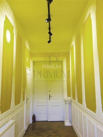 SINAIA - VILA ISTORICA - 4CAM - SPATIOS - INALT - RENOVAT - CENTRALA/AC - ZONA E - 12