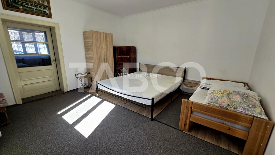 Casa individuala de vanzare 3 camere 2 bai 434mp teren Piata Cluj - 3