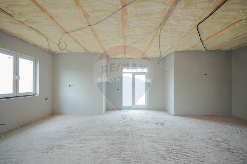 De vânzare casă semifinisată cu 3 camere, 455 mp teren, în Cihei - 7