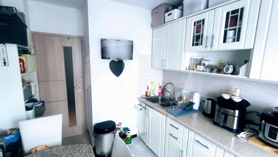 Apartament 2 camere, decomandat, etaj intermediar, cartier Intre Lacuri - 6