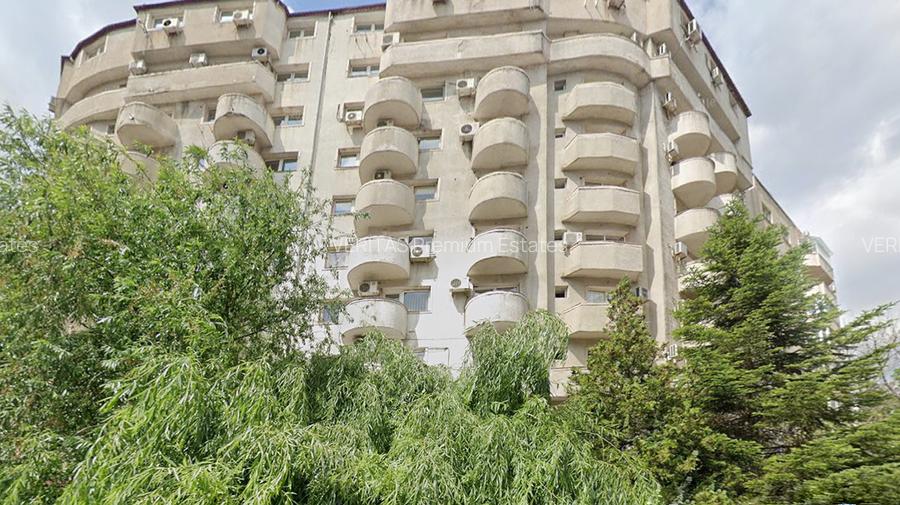 Investitie, bloc de vanzare cu 50 de apartamente si 5 spatii comerciale - 3