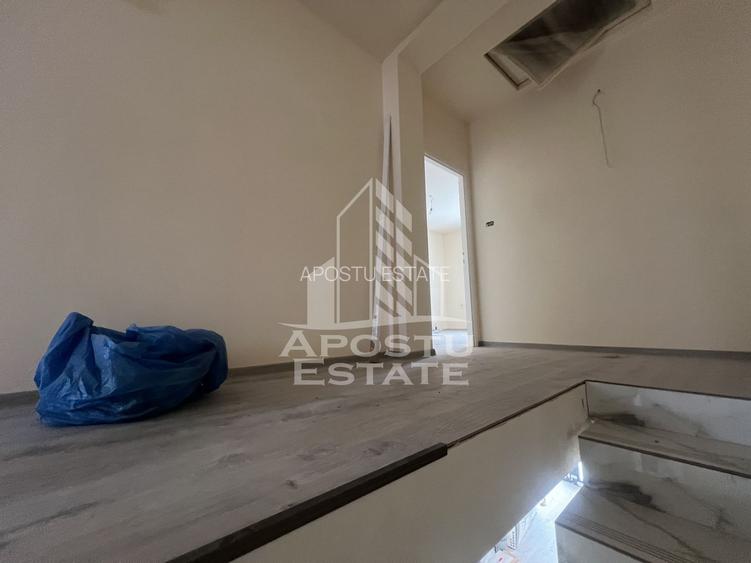 Vila cu poziție excelentă atât ptr locuit cat și ptr sediu firma - 4