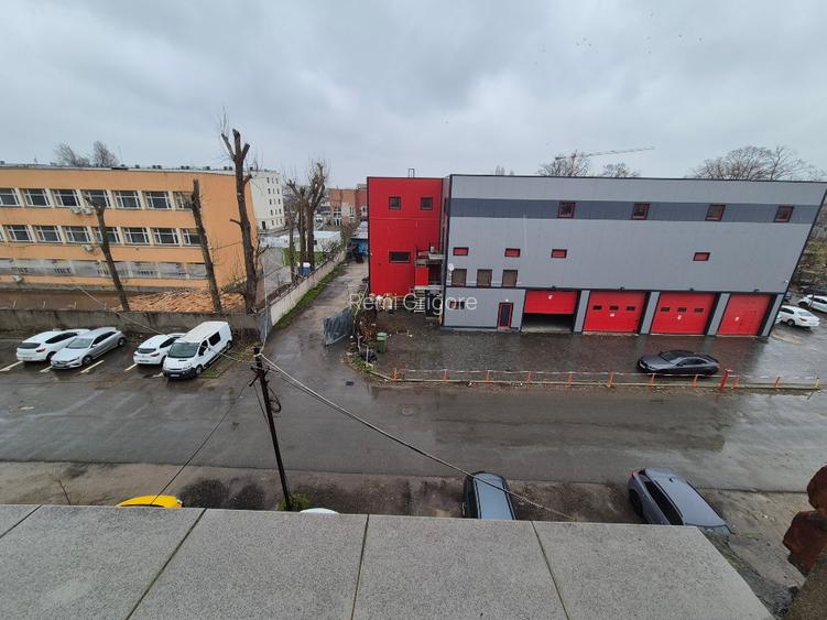 Spatiu birouri Republica Hala Laminor 100 plus 100mp  - 6