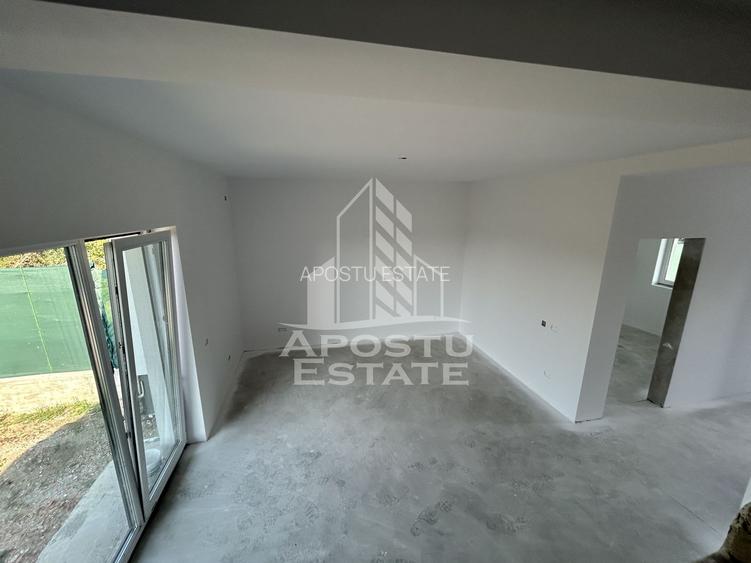 Vand apartament in triplex P+E+M, proiect deosebit, la alb, Sacalaz. - 2