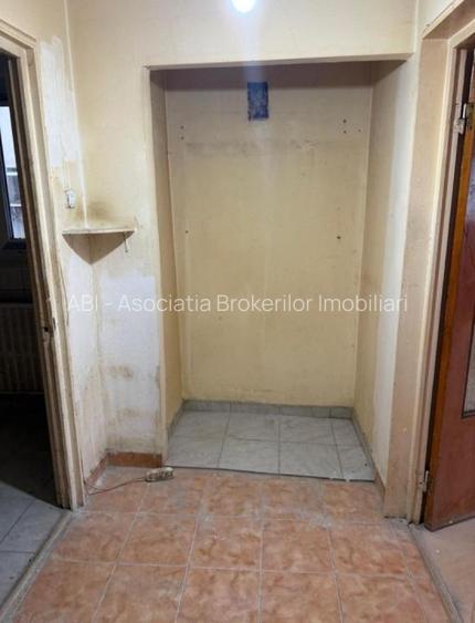 Tineretului metrou si prac,ap 2 camere,bloc 1980/120.000euro - 5