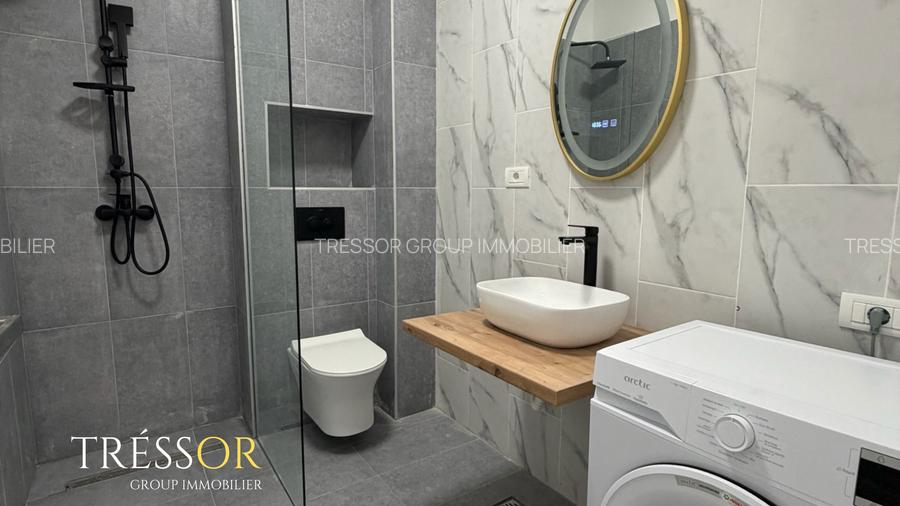 3 camere/mobilat, 81 mp, 2 balcoane, 2 băi, bloc nou - 10