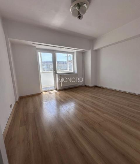 Vânzare apartament de 4 camere Decebal - 3