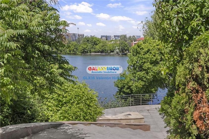 Exclusive property ON THE SHORE OF LAKE TEI - TEI PENINSULA - 3