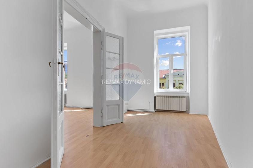 Spatiu cu destinatii multiple, zona centrala- prima inchiriere - 6