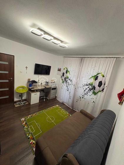 Apartament cu 3 camere, decomandat – Zona Fortuna