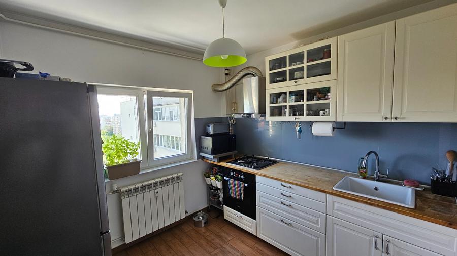 Zona Ion Mihalache 3 camere disponibil pentru vanzare