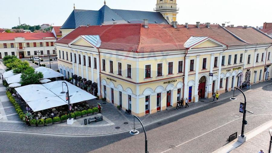 Spațiu comercial 200mp, de închiriat în Piața Unirii