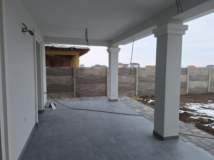 Duplex cu 5 camere, 3 bai - izolat fonic - Sacalaz