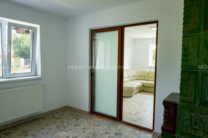 Casa renovata, spatiu pentru familie si gradina - Moinesti - 12