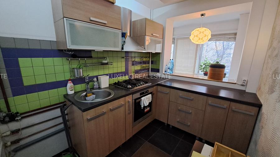 Apartament 3 camere, renovat, poziție retrasă (nu la bulevard) – Metrou 500 m - 34