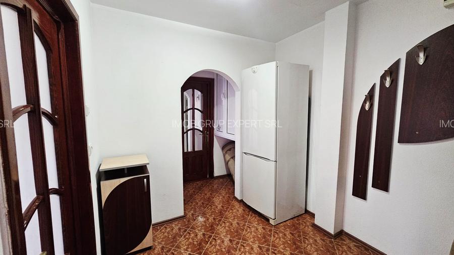 Apartament 2 camere, decomandat, zona Micro 17, la B-uri, etaj2, mobilat. - 4