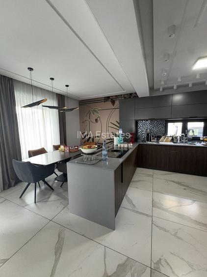 Vila  cu finisaje si mobila de lux, aproape de Cambridge School - 4