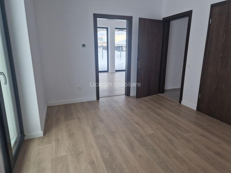 Vila "La Cheie"P+E in Cristian zona in dezvoltare,teren 600 mp - 9