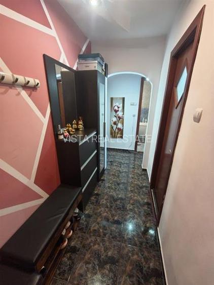 Apartament 2 camere decomandat, mobilat si utilat. Zona Sacele - 3