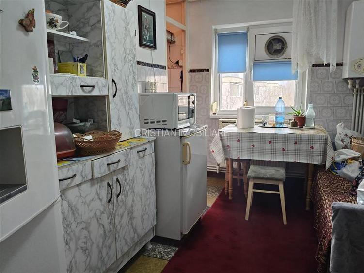 LIBER! AP 2 camere, Radu Negru, Conf 1 decomandat - 60 mp, 2 balcoane - 6