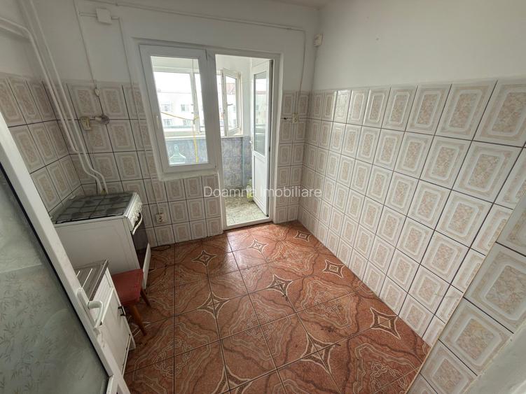 Apartament cu 3 camere in zona Pantelimon, Aleea Vergului, nr. 4 - 5