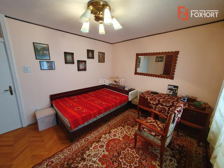 Apartament 3 camere, decomandat, etaj 1, zona Vladeasa - 22