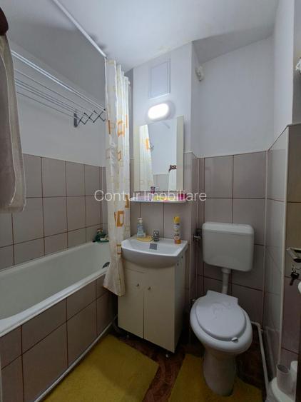 Zona Orizont-3 camere/ etaj 2/ mobilat/ centrala/ beci/aer conditionat/izolat - 8