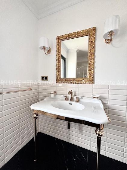 Vila neoclasica urbană | Palatul Parlamentului - 22