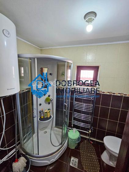 ZONA 23 AUGUST-CASA  6 CAMERE, TEREN 231 MP - 2