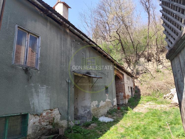 Gospodărie veche pe teren generos – 838 mp, Șeica Mică - 8