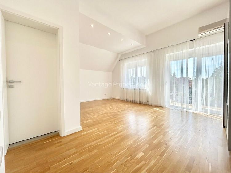 Individual villa with pool, 6 bedrooms, Iancu Nicolae - 16