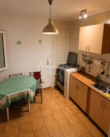 4 camere Chișinău decomandat, inst. schimb., et. 2, an 1983 - 4