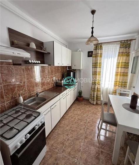 Apartament cu 2 camere, decomandat, etaj 1, in 7 Noiembrie - 5