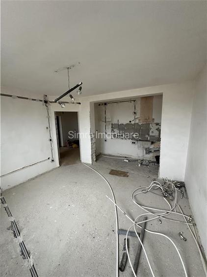 Apartamentul cu 2 camere str. George Calinescu - 2