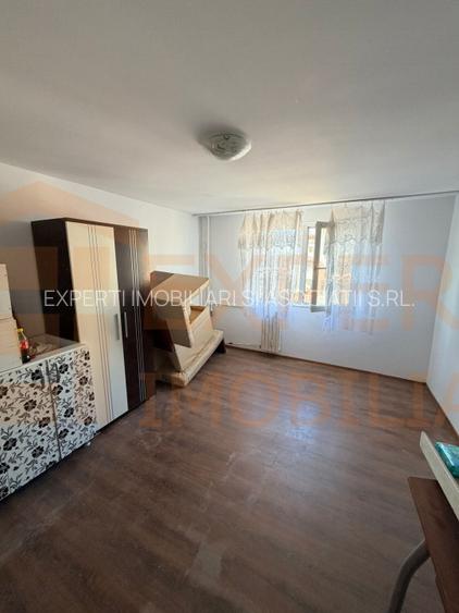 Garsoniera in zona Far - 2