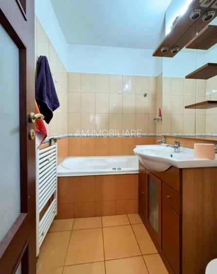 AP. 2 CAMERE DRISTOR, BUCATARIE INCHISA, METROU 2 MIN, COMISION 0% - 8