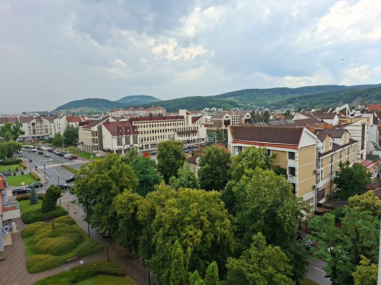 APARTAMENT ULTRACENTRAL CU PANORAMA  SUPERBA ASUPRA ORASULUI - 12