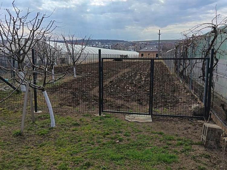 Casă 3 camere, loc. Ipotesti