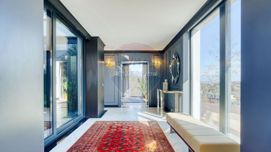 Design, Panoramă și Exclusivitate — Calea Poienii - 35