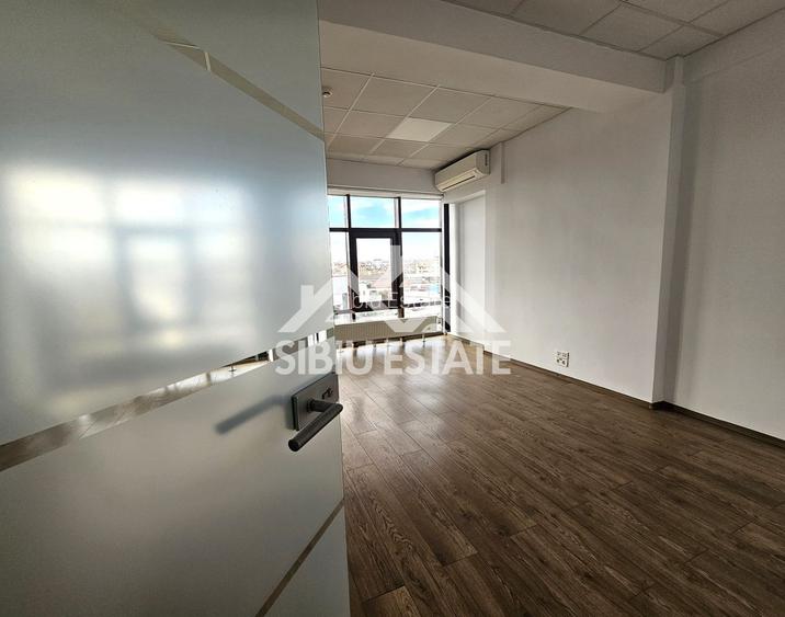 Spatiu de birouri de inchriat locatie centrala si vizibilitate buna - 6