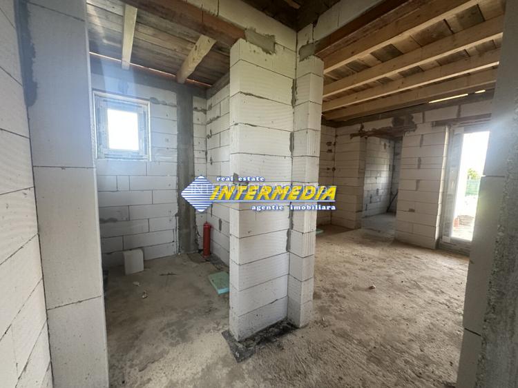 Casa in Rosu Teren 570 mp sau 1134 mp Terasa mare imprejmuit Barabant Alba - 10