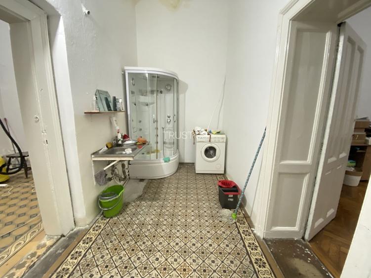 Comision 0%, Caldire Istorica, 5 Camere, Etaj 1, Piata Roamnilor, Traian - 11