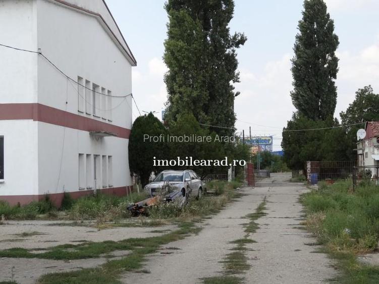 Teren 18.400 mp cu 4 hale P+E pe Artera principala vizavi de Metro-Momax - 36