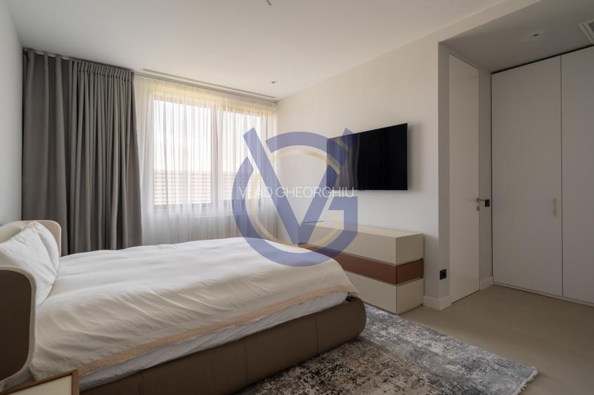 Ca in reviste! Vila senzationala, moderna, piscina si teren de tenis-COMISION 0% - 45