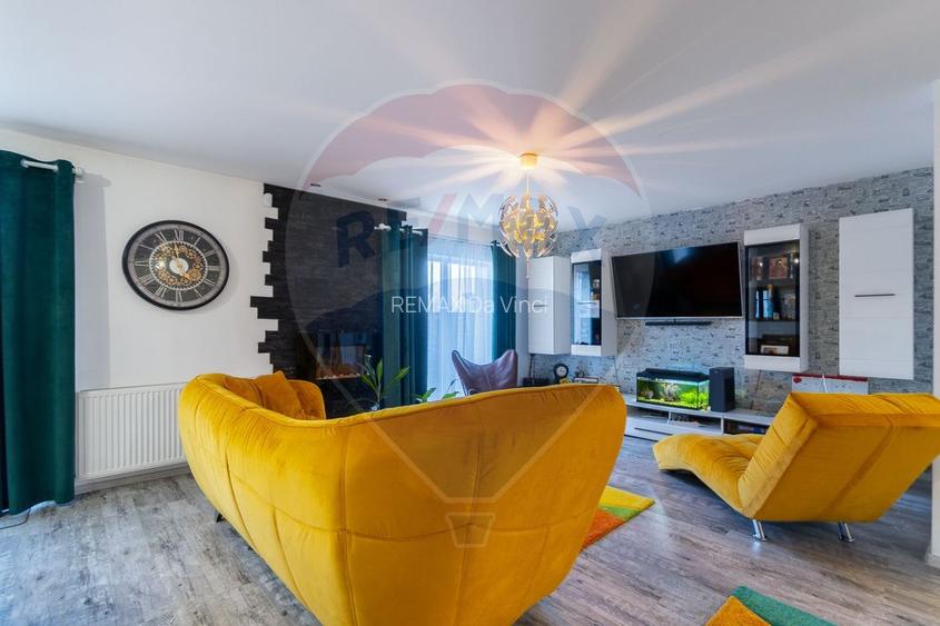 Casă / Vilă cu 4 camere de vânzare în zona Central - 32