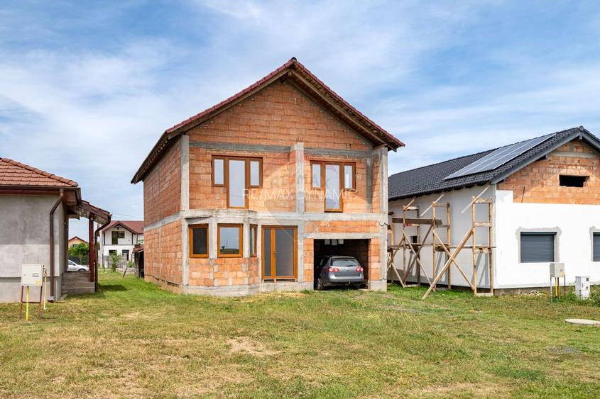 Casă / Vilă nouă de vânzare, la roșu, 5 camere, 225mp, Fântânele, Arad - 22